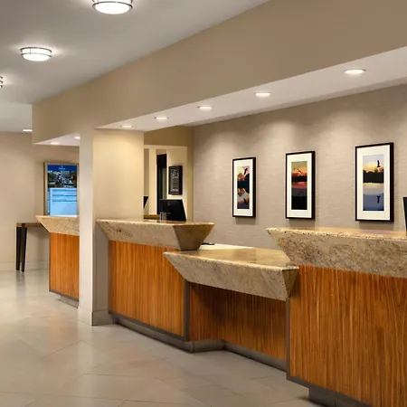 Hilton Stockton-3